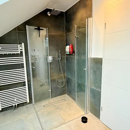 Himy - Moderne Mit Grosse Dachterrasse